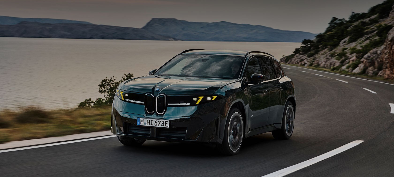 Yeni BMW iX3 M60.
