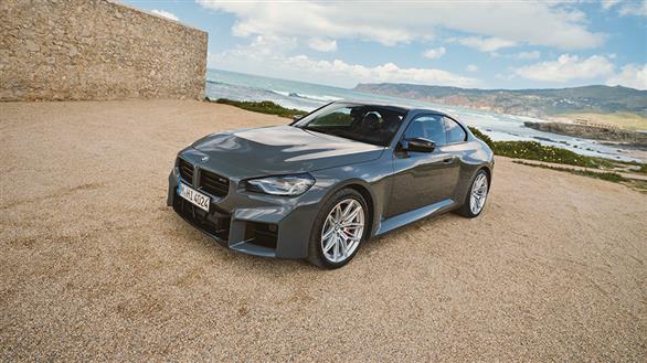 YENİ BMW 2 SERİSİ M OTOMOBİLLERİ