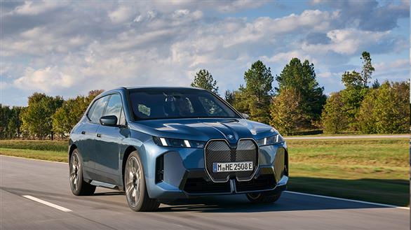 Yeni BMW iX
