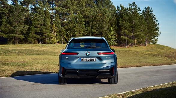 Yeni BMW iX