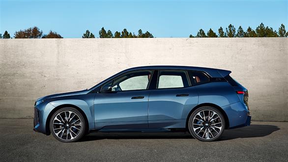 Yeni BMW iX