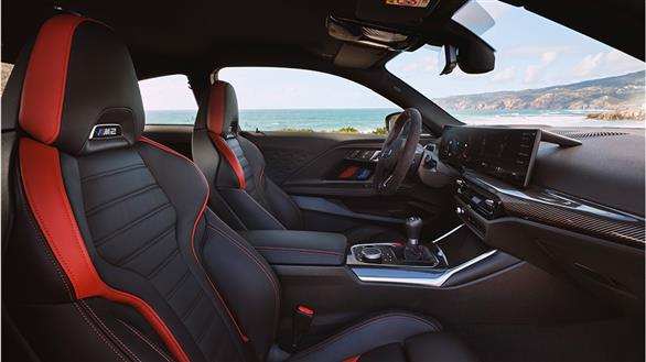 YENİ BMW 2 SERİSİ M OTOMOBİLLERİ