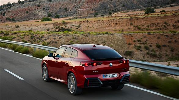 BMW iX2